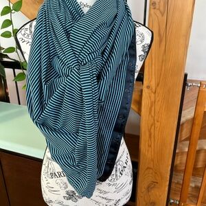 lululemon athletica Striped Vinyasa-navy and turquoise